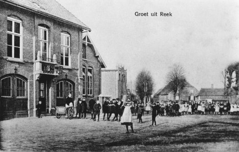 Het gemeentehuis van Reek rond 1920